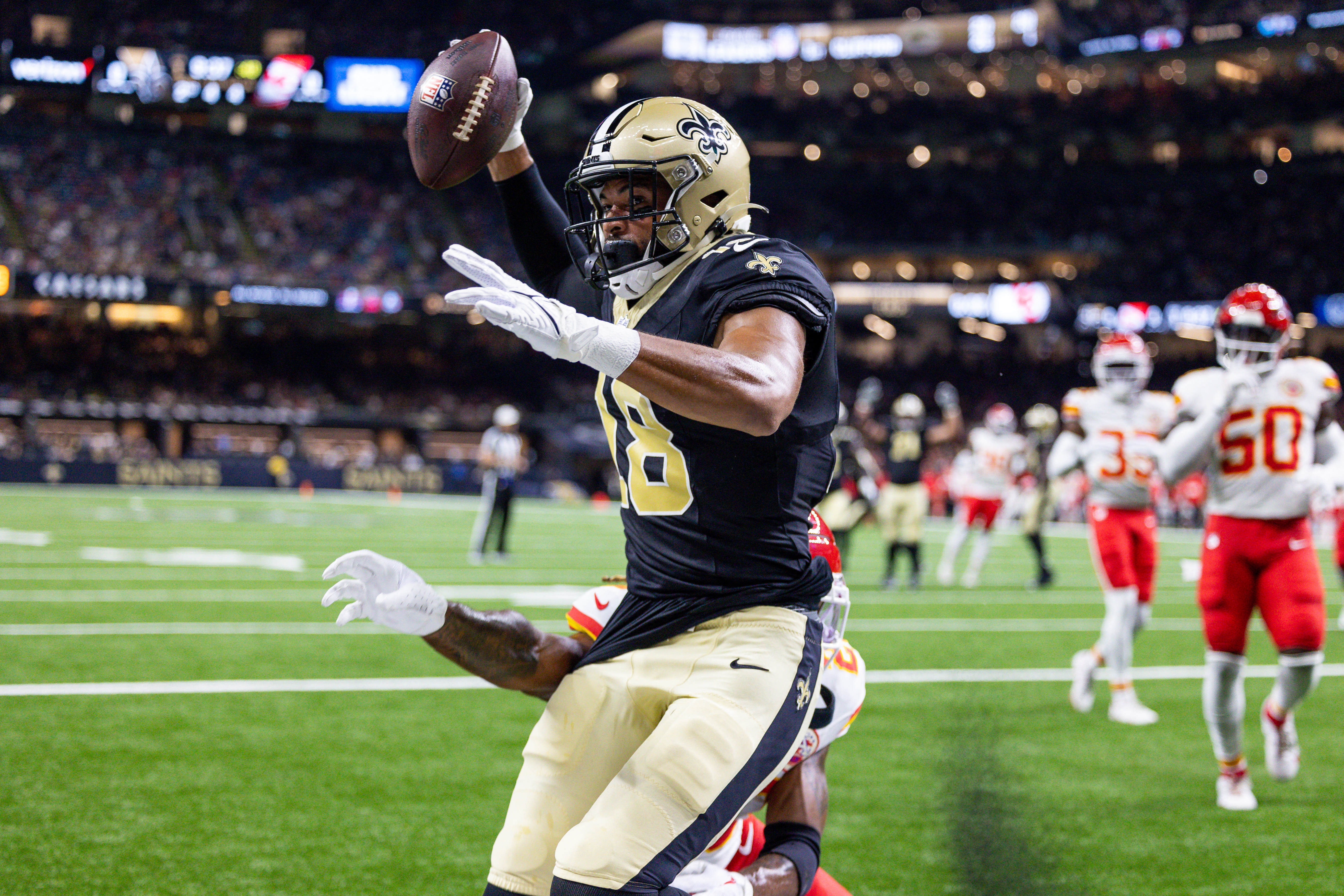 Late interception, FG push Saints past Chiefs