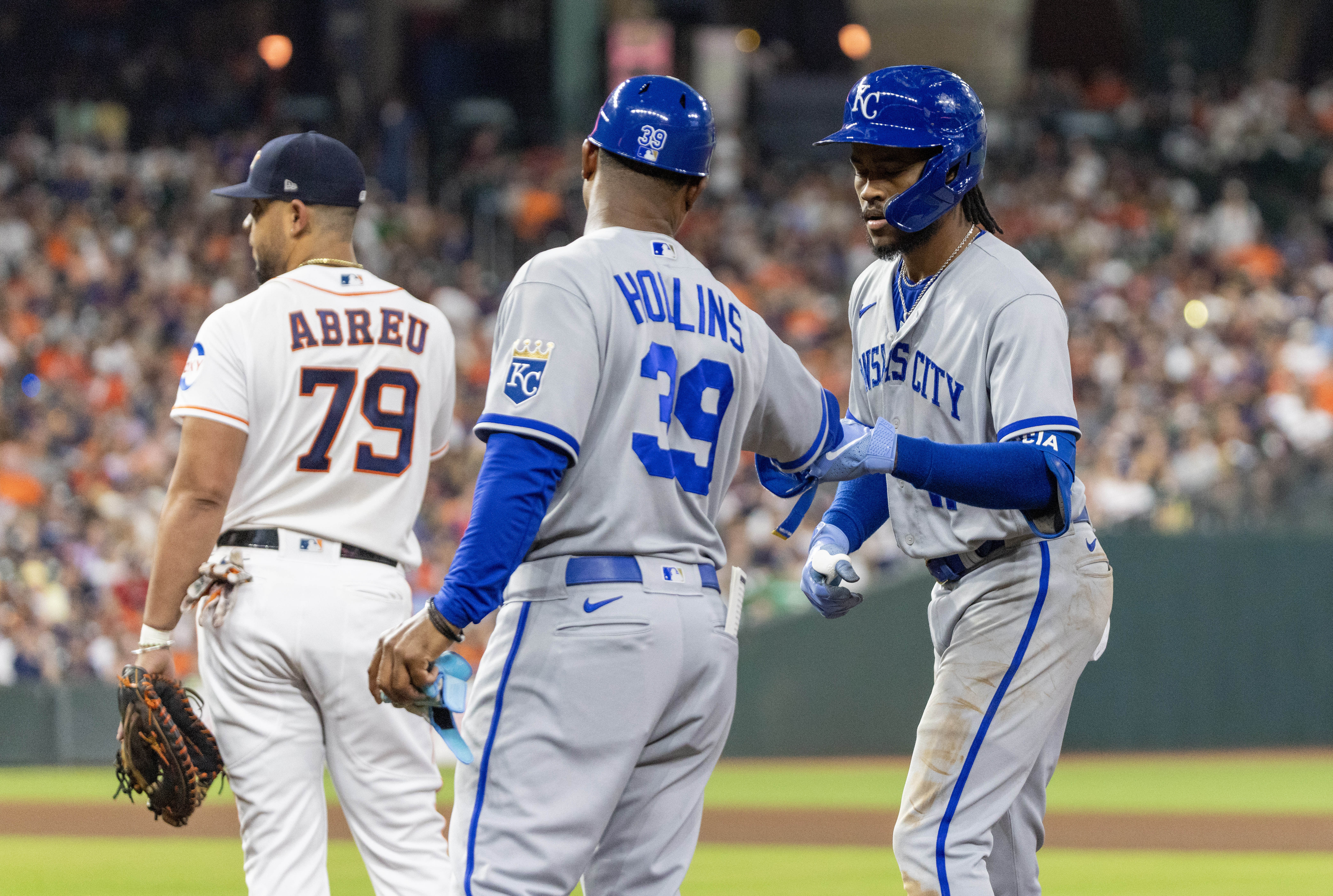 Hot Royals hand Astros another damaging setback