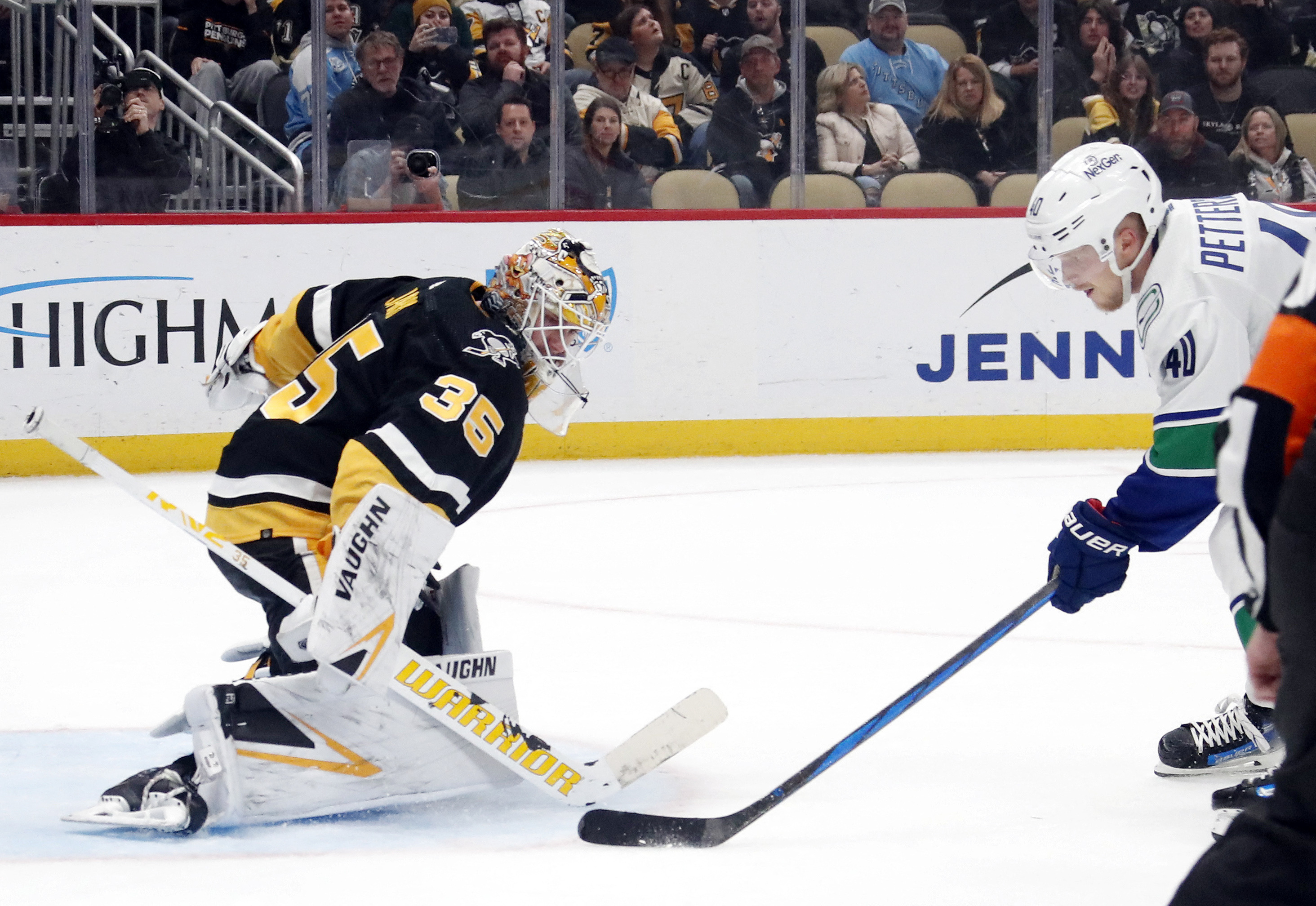 Elias Pettersson's 2nd Goal Of Game Lifts Canucks Over Pens | Reuters