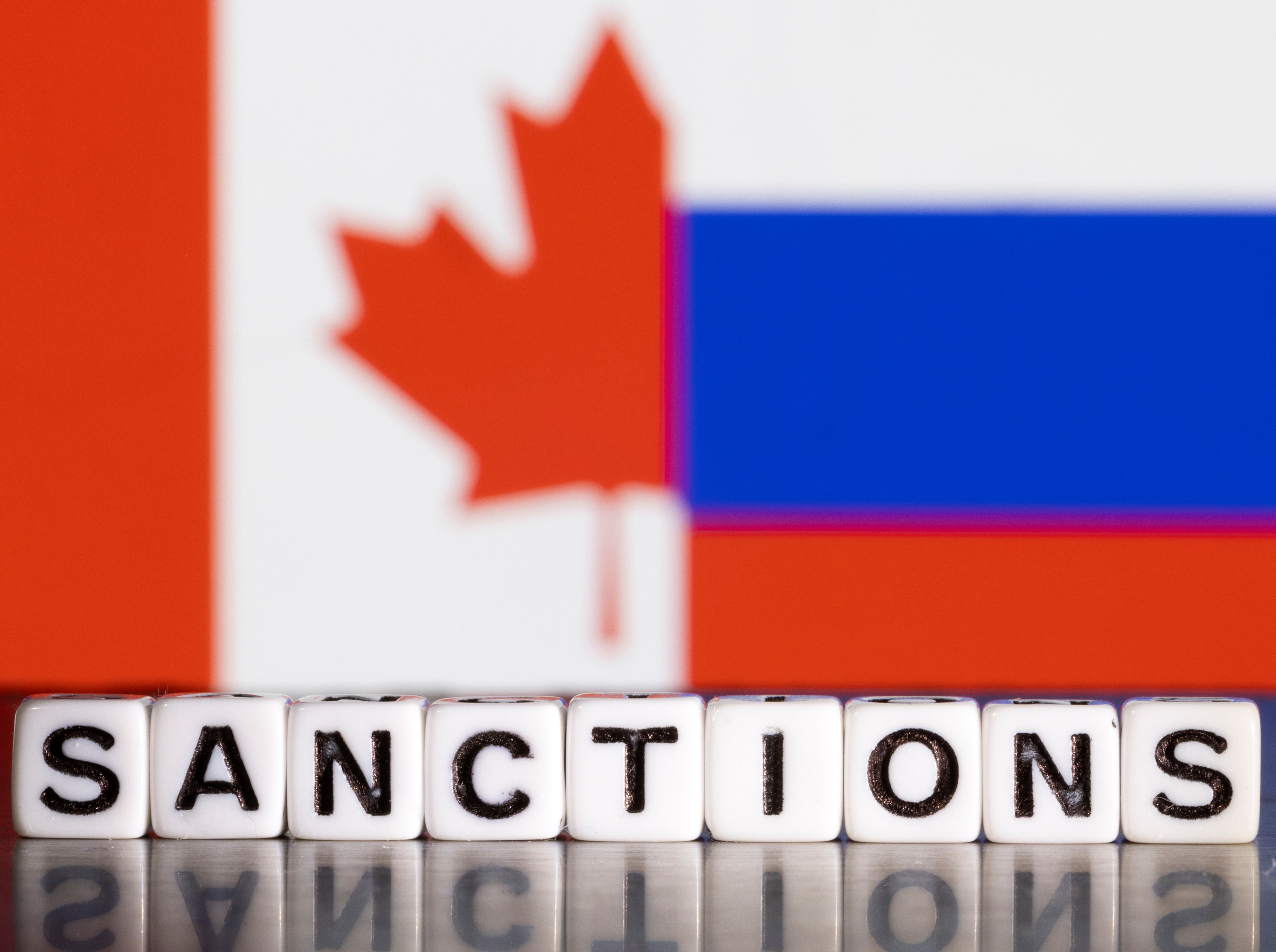 Russia adds 100 more Canadians to its sanctions list in tit-for-tat move |  Reuters