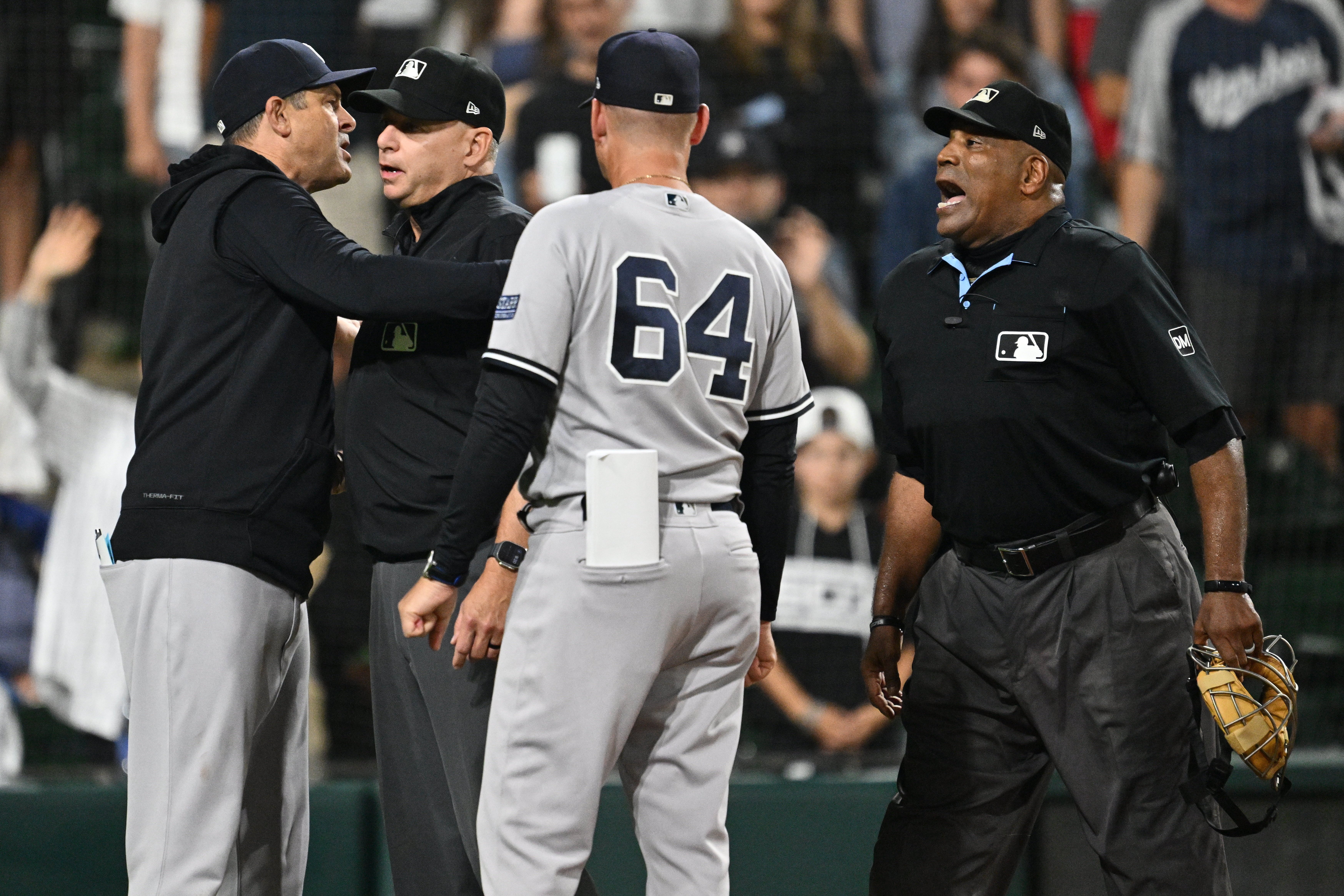 Yankees Embarrassingly Drop 2 of 3 to Struggling White Sox