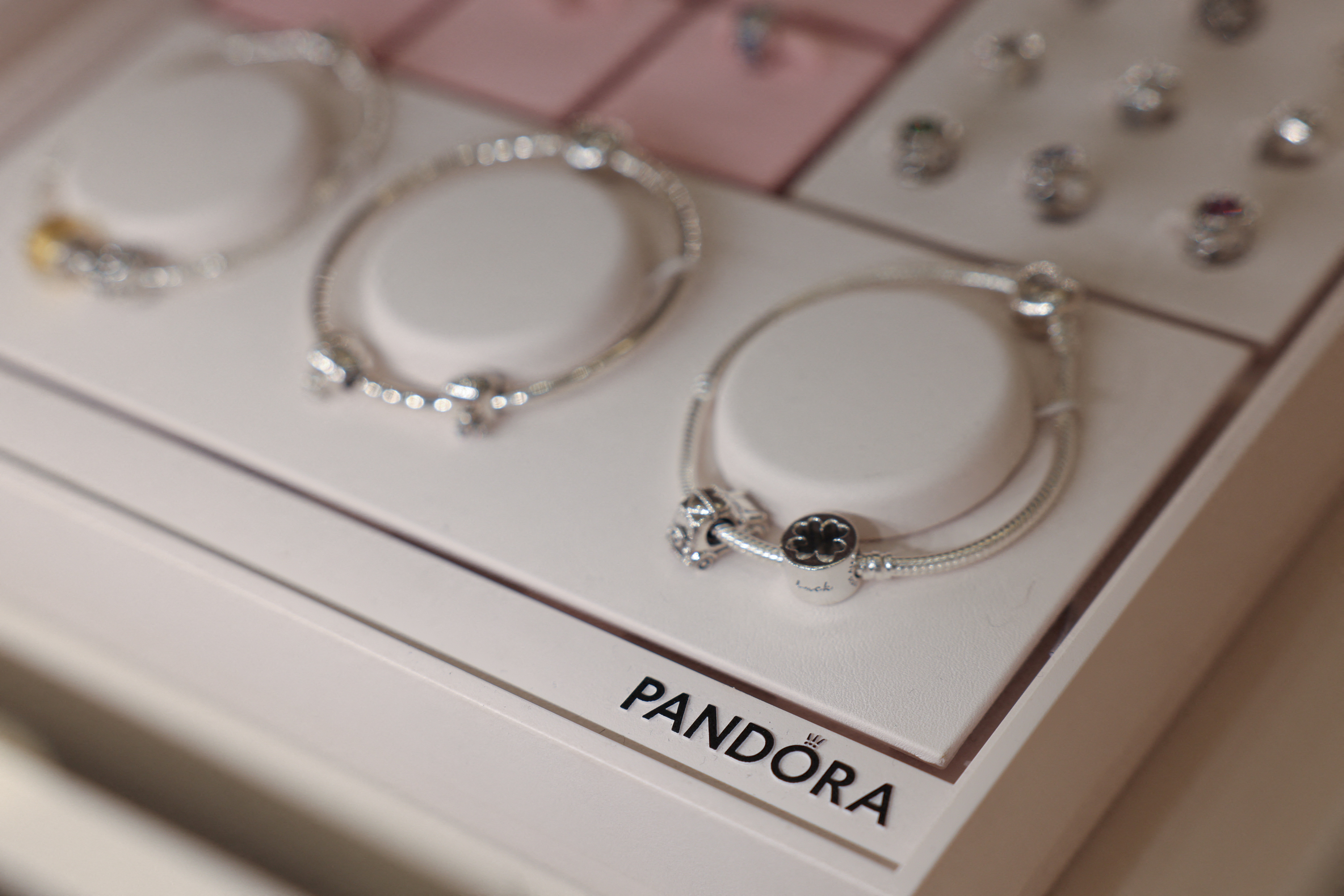 総額8万相当　Pandora 14：00までのご注文で即日発送！】ボックス・ショッパー付