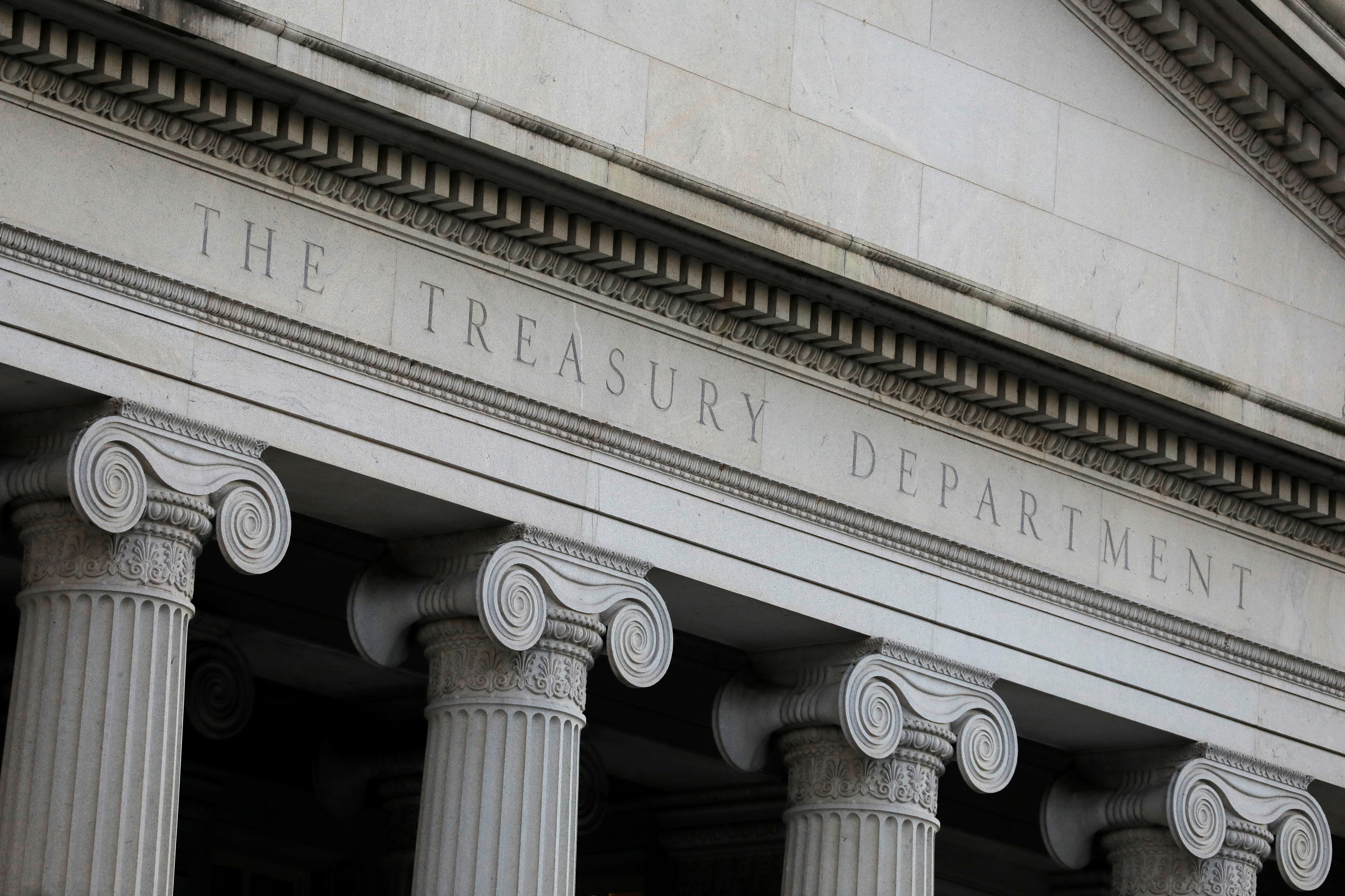 O Departamento do Tesouro dos Estados Unidos está localizado em Washington, DC