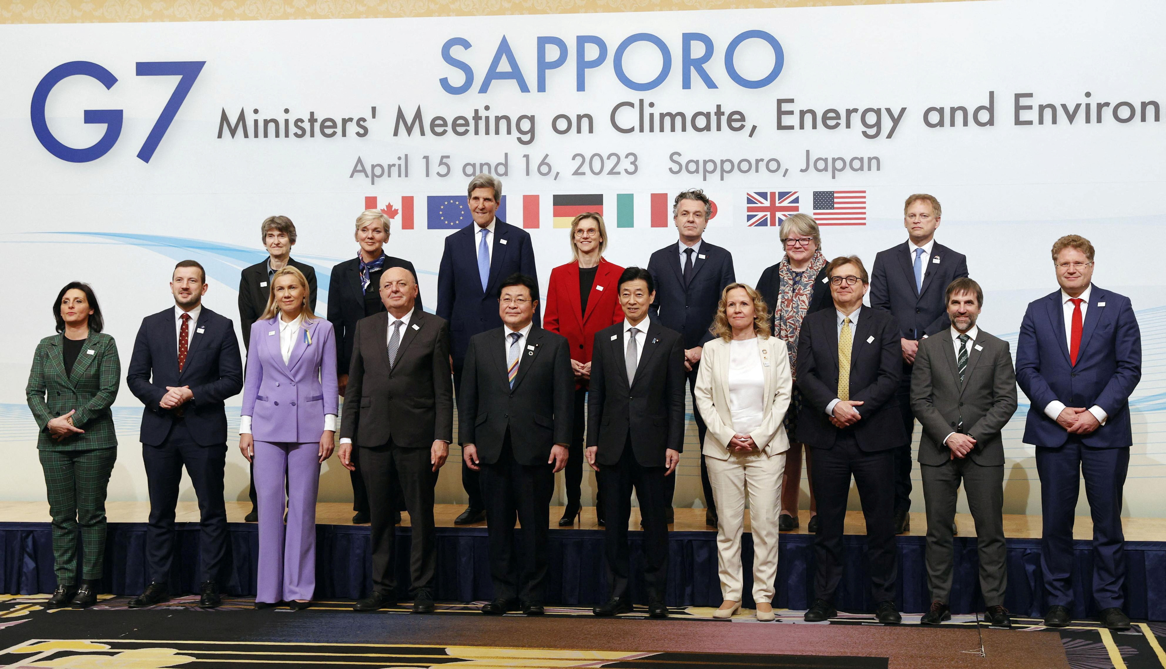 Οι υπουργοί της G7 έθεσαν νέους μεγάλους στόχους για την ηλιακή και την αιολική ενέργεια