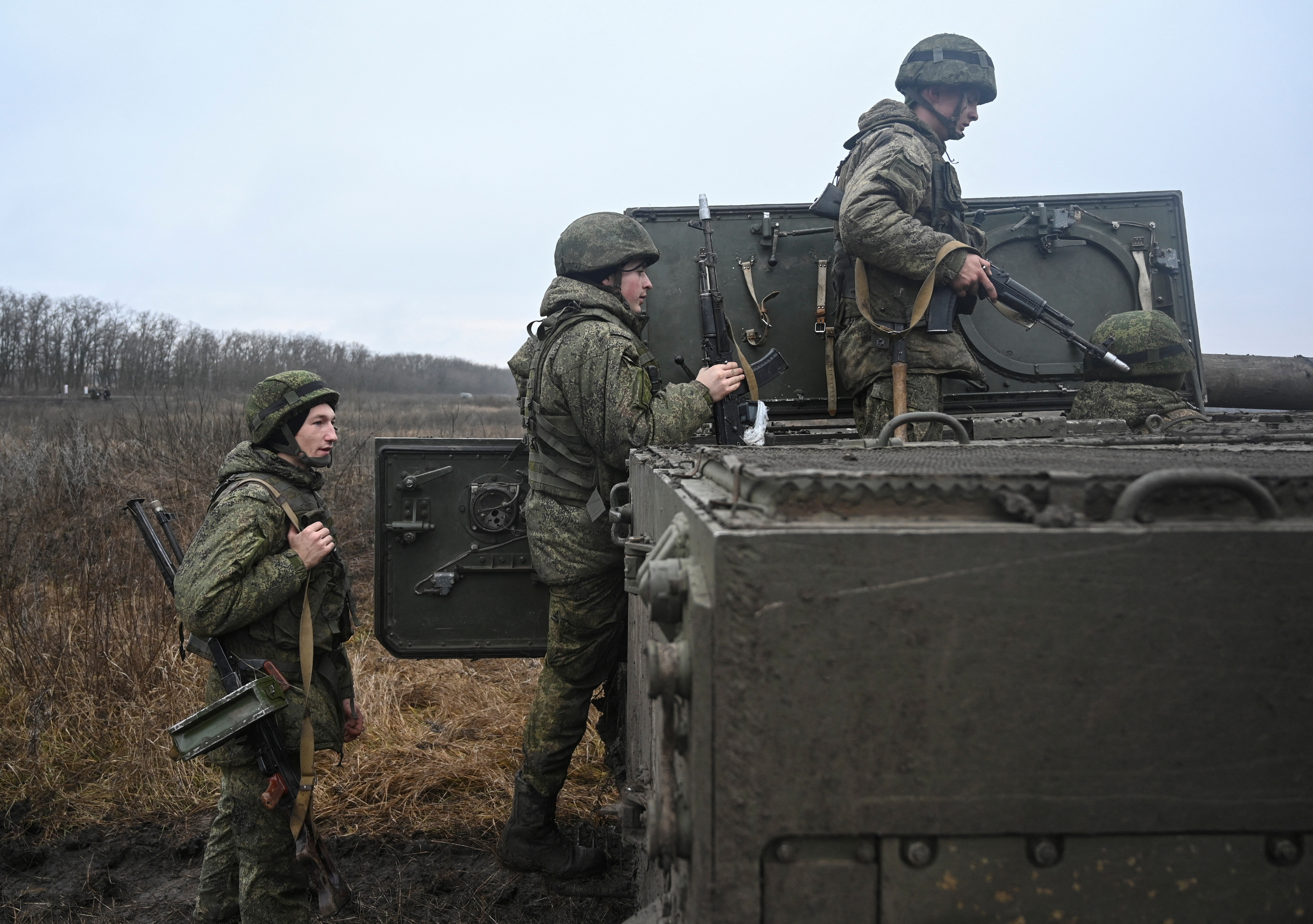 Russian service members hold drills in the Rostov region
