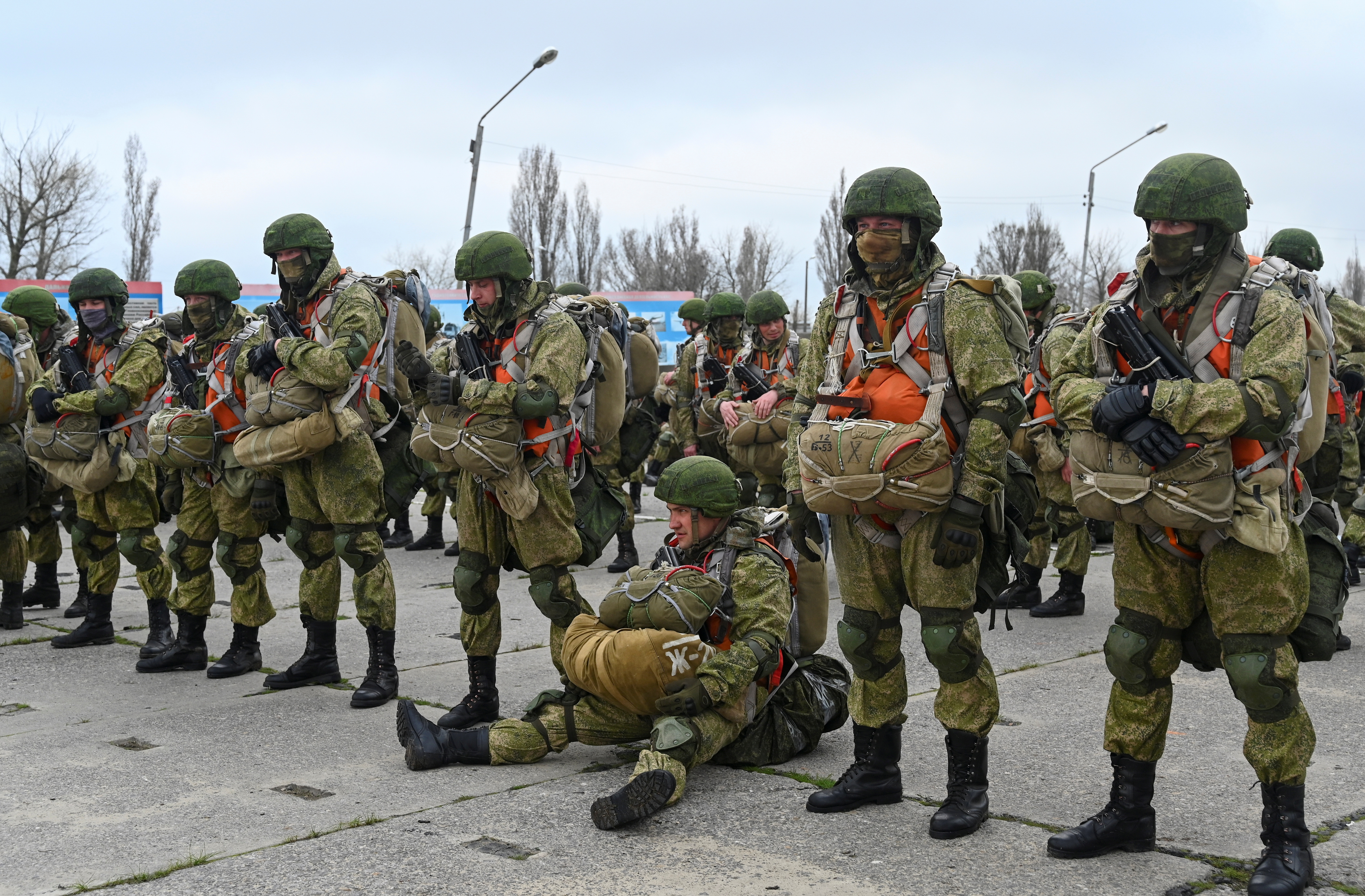 Russian paratroopers take part in drills at a military aerodrome in Taganrog