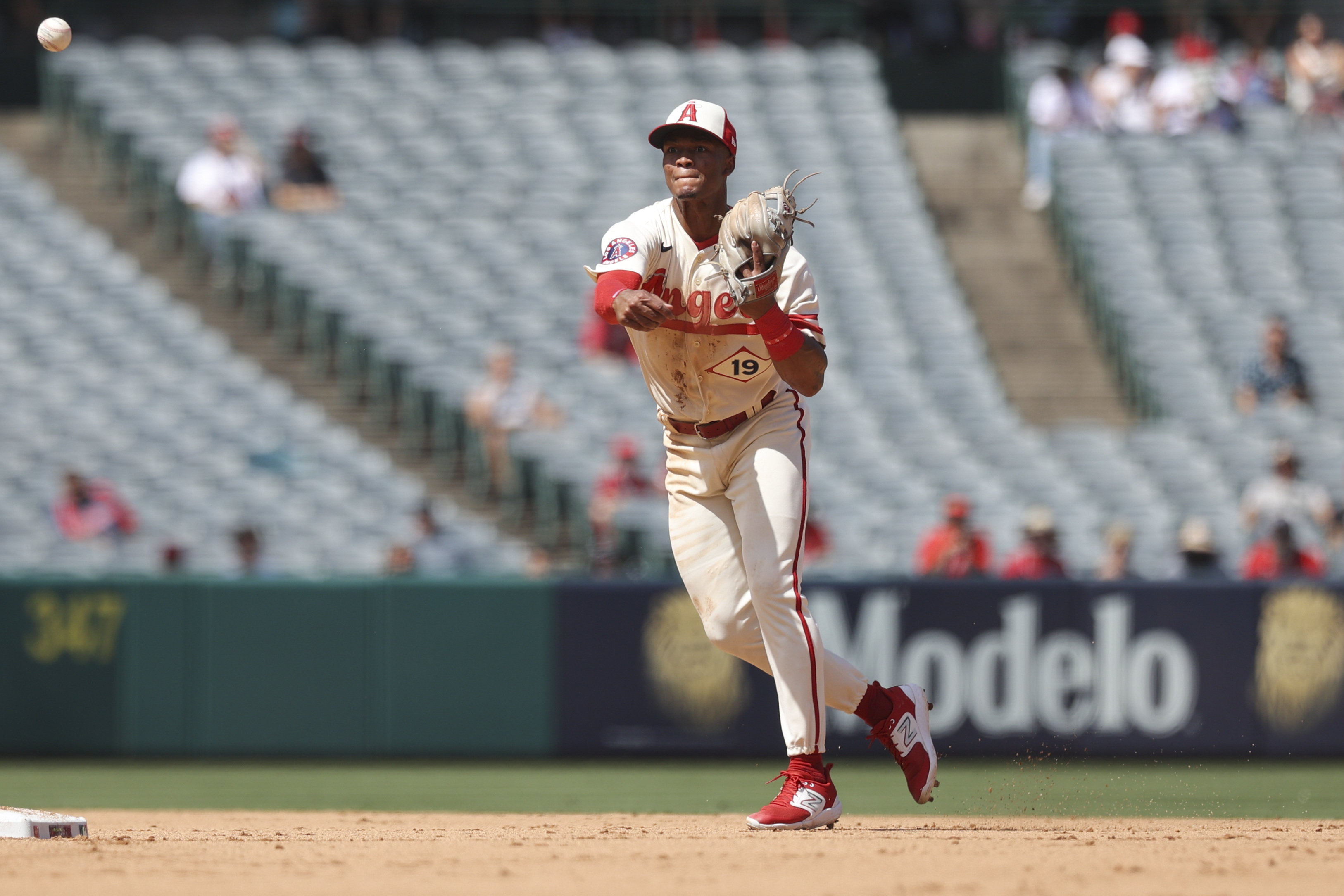 Kenny Rosenberg, Angels squeeze past punchless Guardians | Reuters