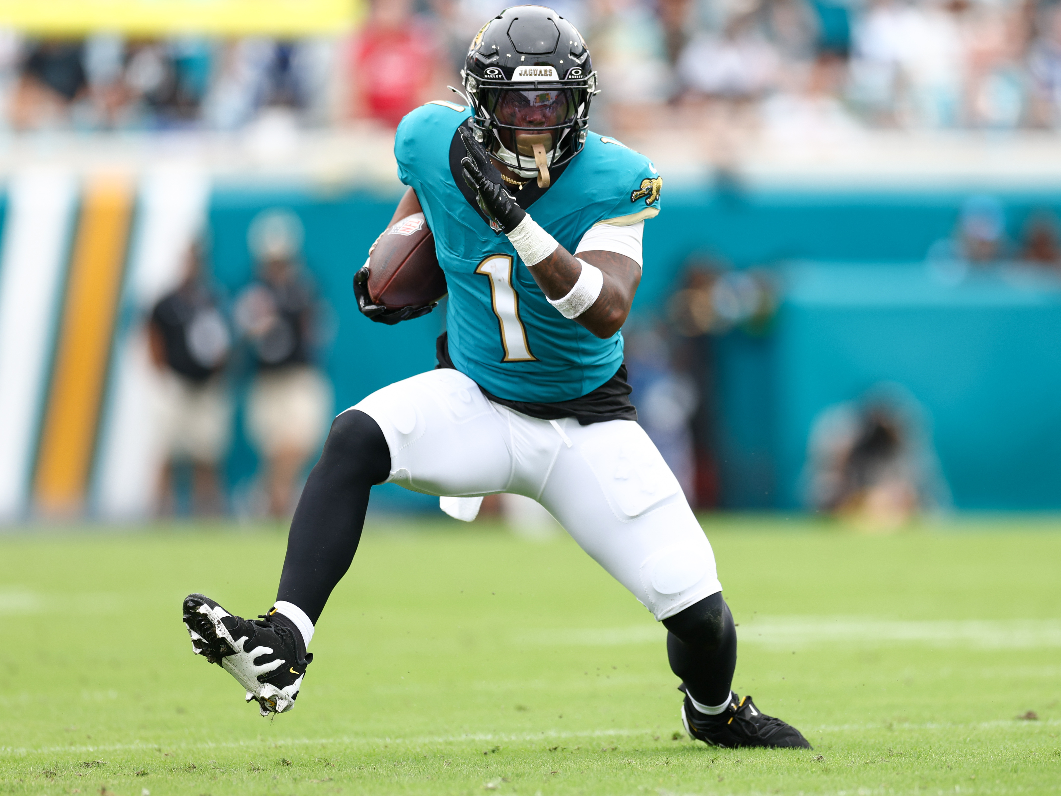 Jaguars RB Travis Etienne (hamstring) is week-to-week | Reuters
