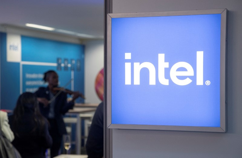 Intel Shareholders Sue Chipmaker After Job Dividend Cuts Cause Stock Intel Shareholders Sue Chipmaker After Job Dividend Cuts Cause Stock
