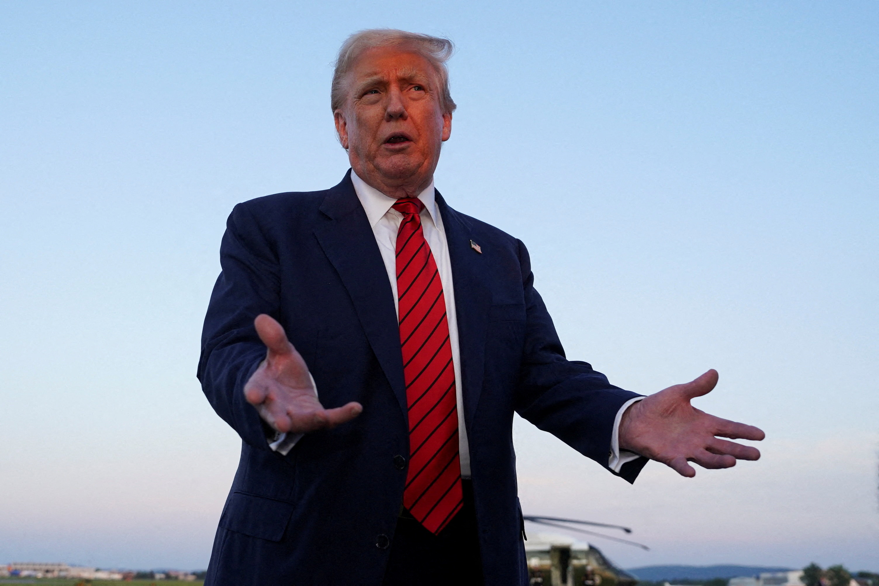 赤沢氏、日本にもプラスなら投資と説明 トランプ氏「野球の契約金