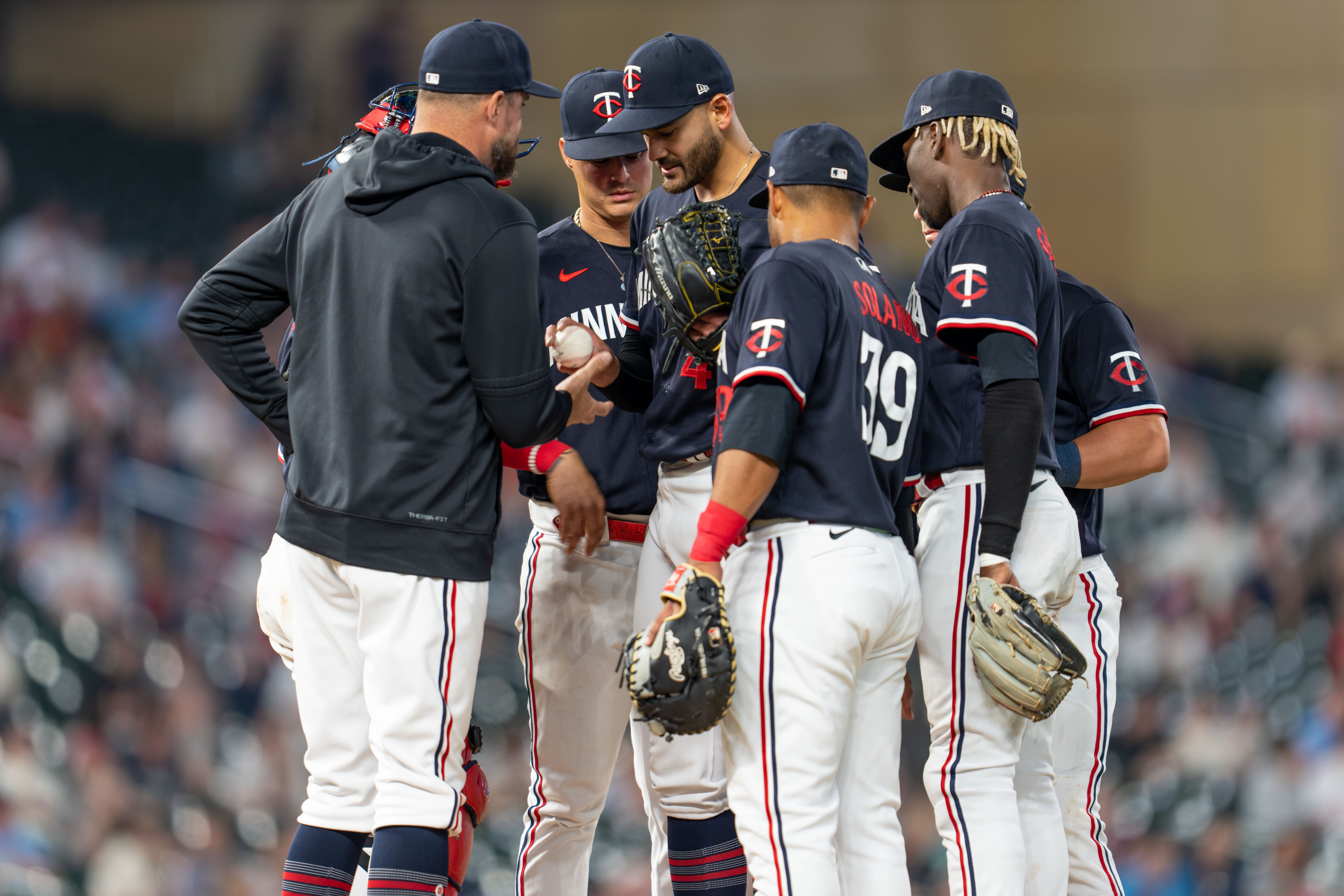 Twins 10, White Sox 2: Twins Morb out and unleash the bats