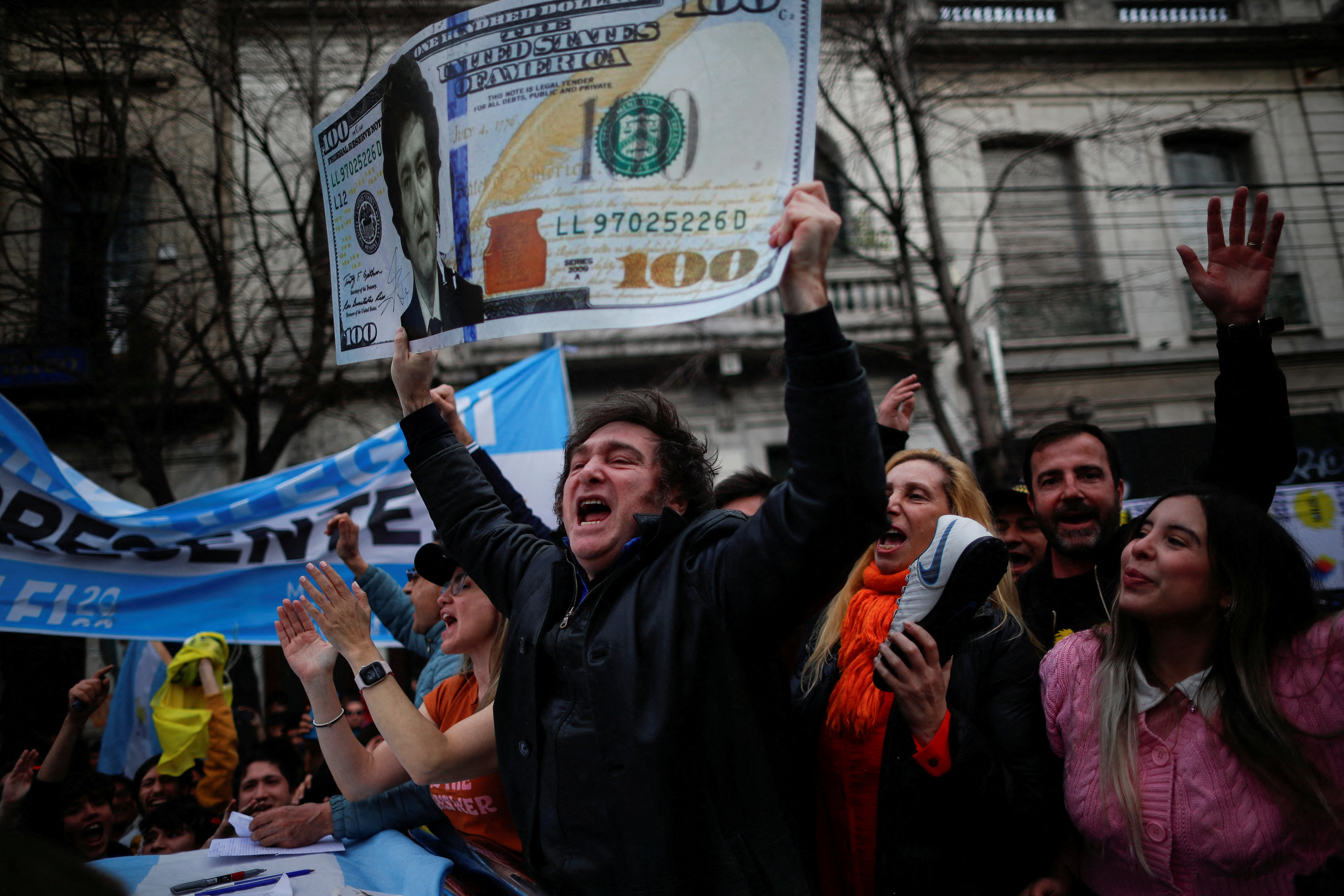 2018 год после выборов. Новости финансов в Аргентине. Milei Crazy Argentina.