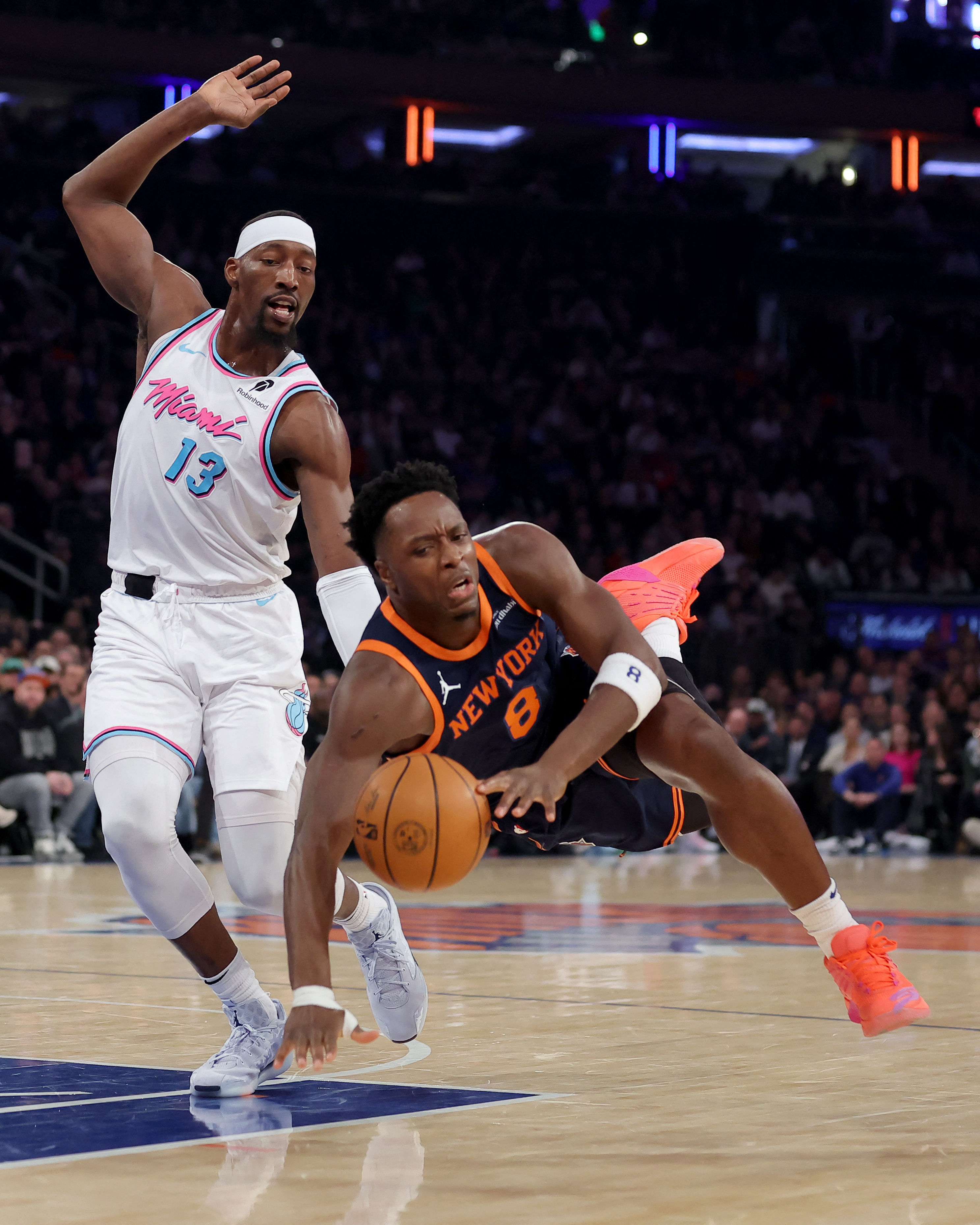 Josh Hart ties Knicks' triple-double mark in win vs. Heat | Reuters
