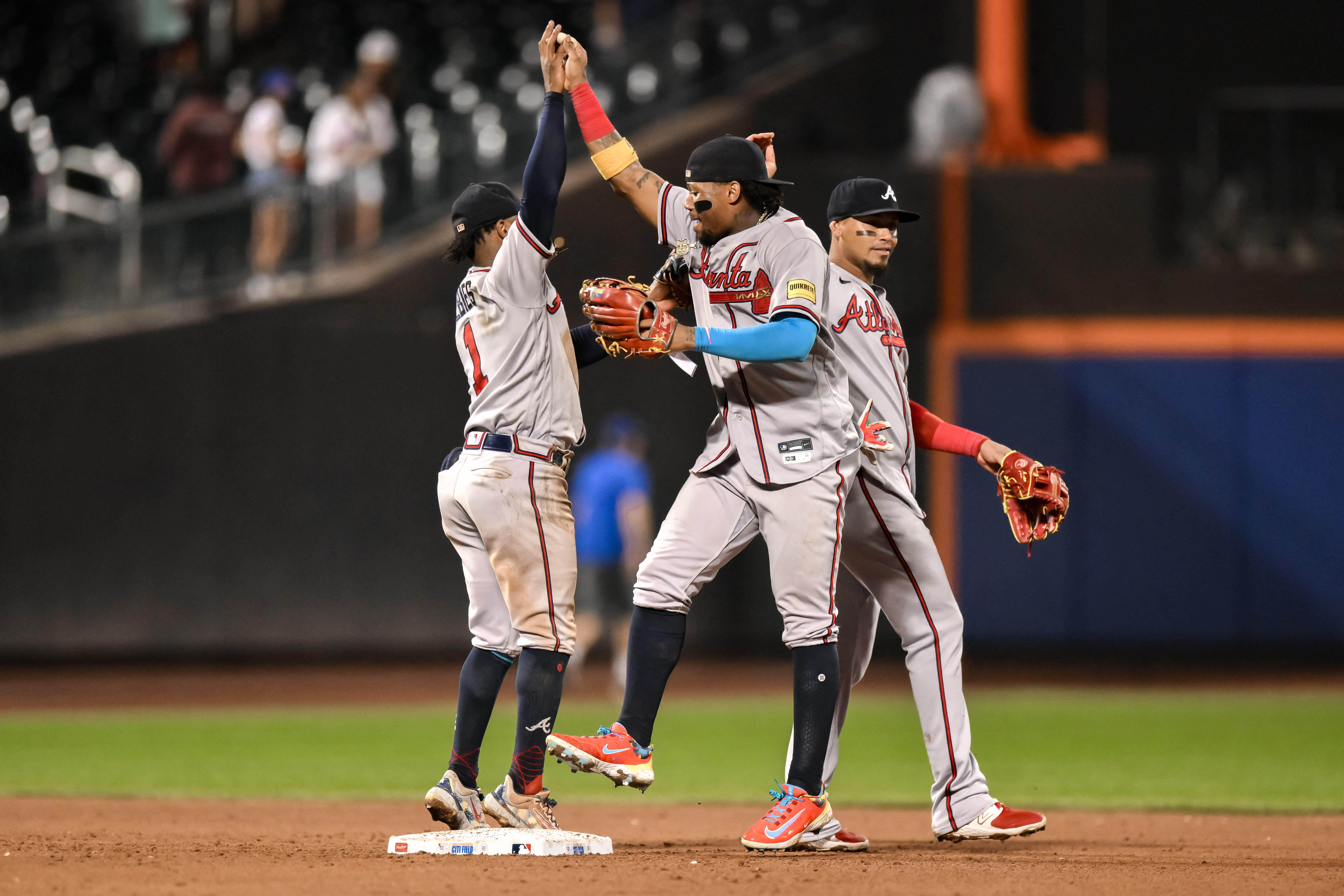 Braves sweep Mets, extend winning streak to eight games - NBC Sports