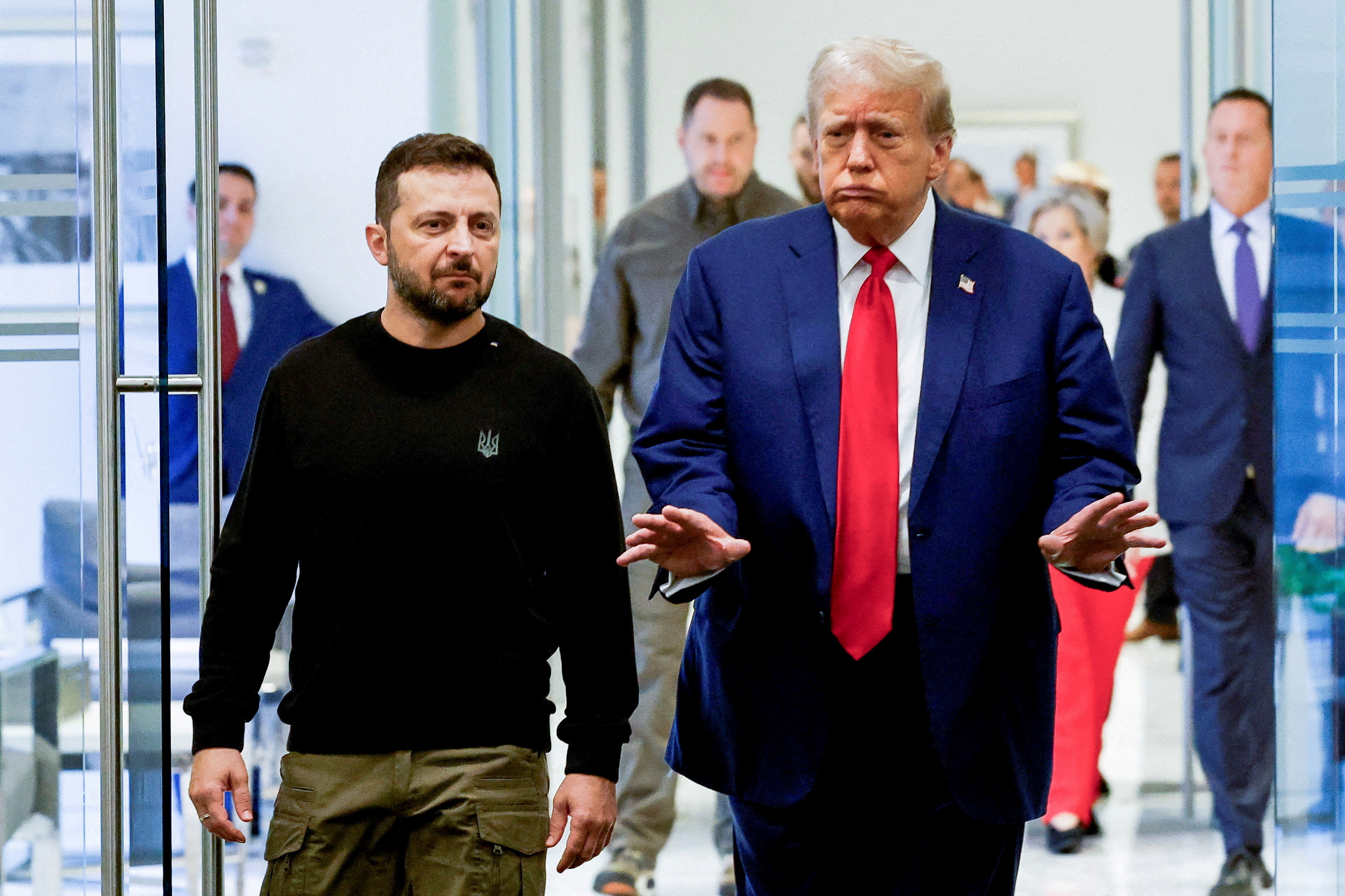 Republican presidential nominee and former U.S. President Donald Trump and Ukraine's President Volodymyr Zelenskiy meet at Trump Tower in New York City, U.S., September 27, 2024. REUTERS/Shannon Stapleton/File Photo