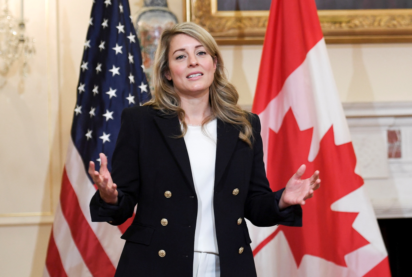 Ahead Of Three Amigos Summit Canada Foreign Minister Presses U S On Evs Pipeline Reuters